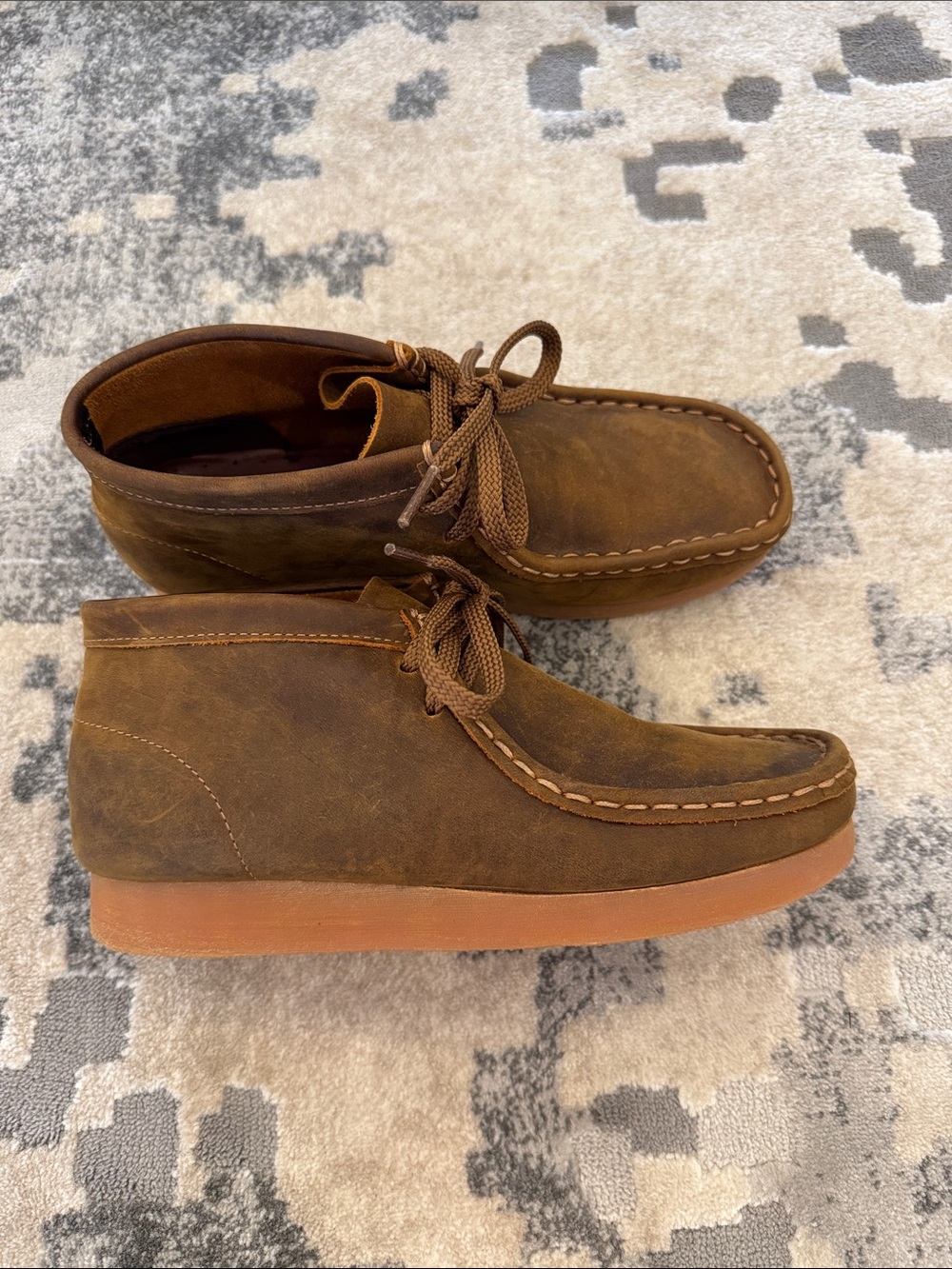 Clarks Wallabee Kids Boot Size 3 1/2 Wide